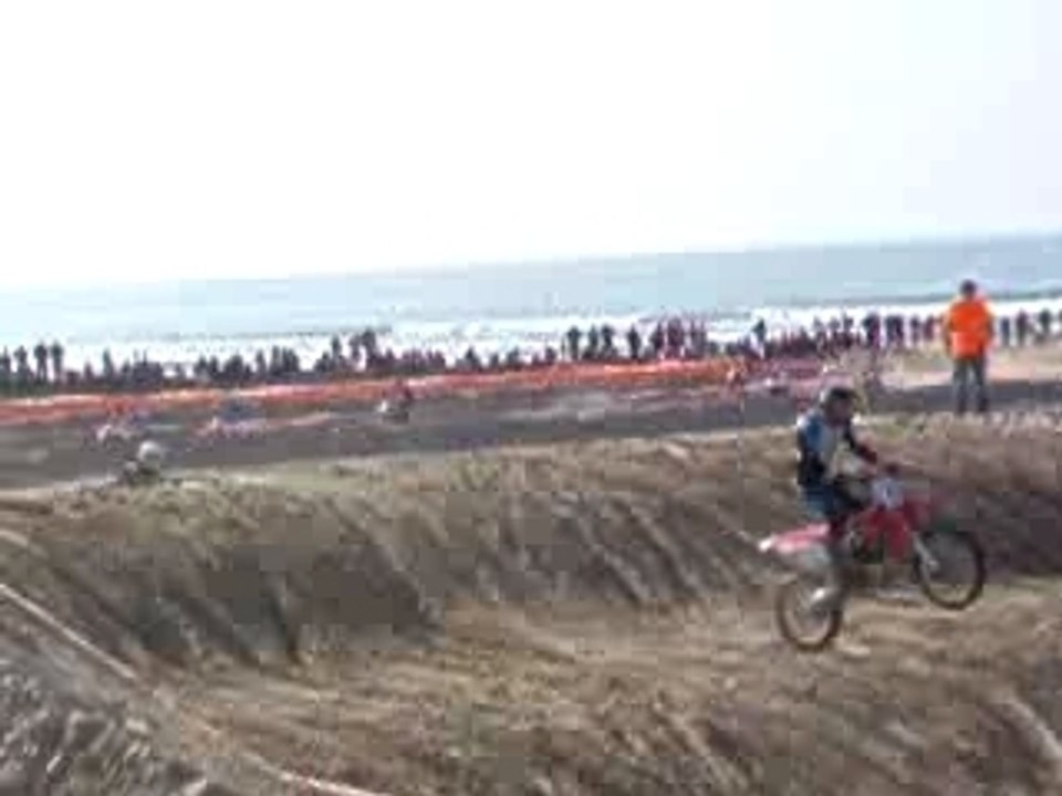 Départ 450cc au 4éme beach cross a berck