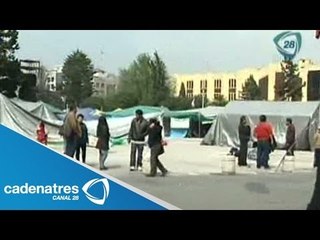 CNTE repliega plantón y libera banquetas aledañas al Monumento a la Revolución