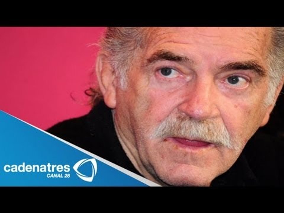 Fernando Luján, padre adolescente / Fernando Luján as a adolescent Father