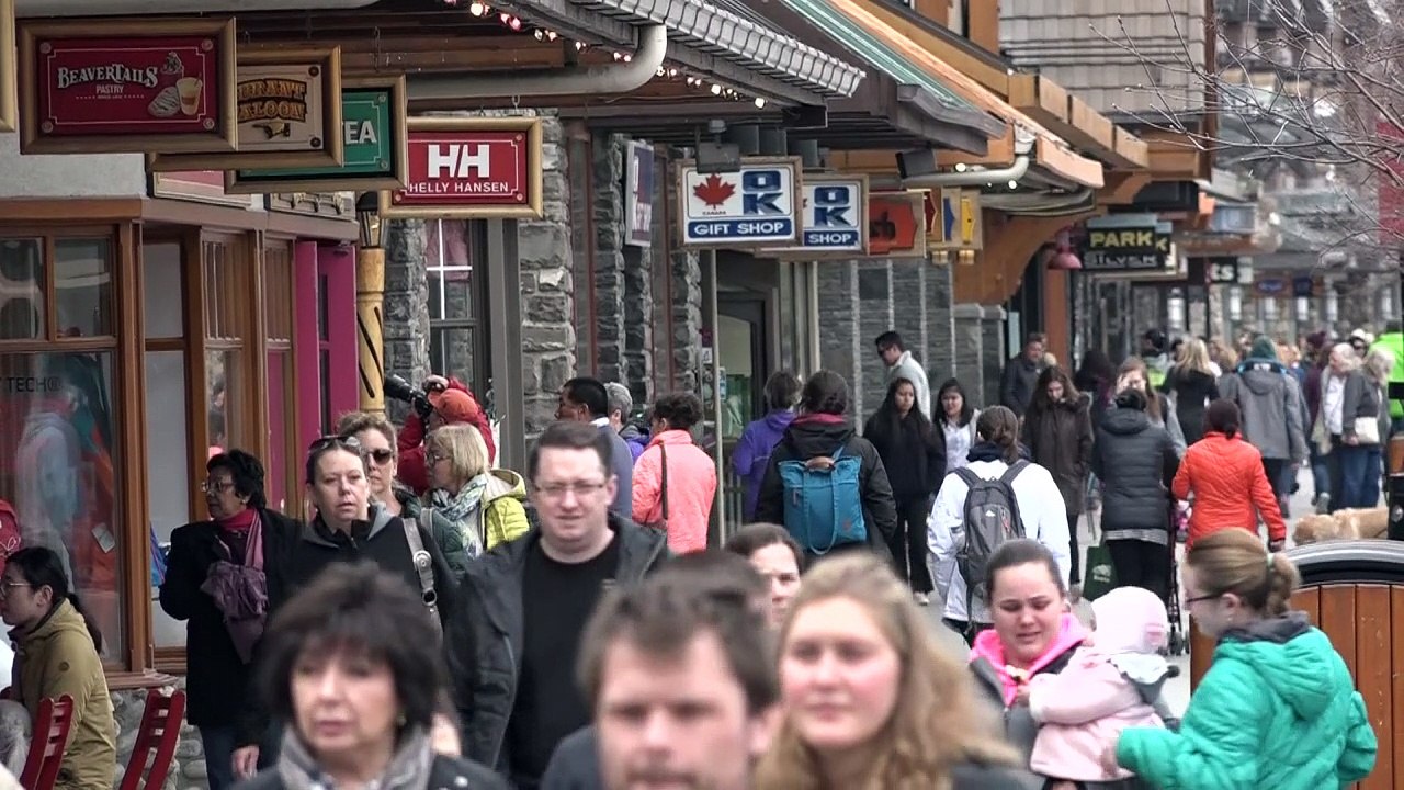 Freier Eintritt! Touristen überrennen kanadische Nationalparks