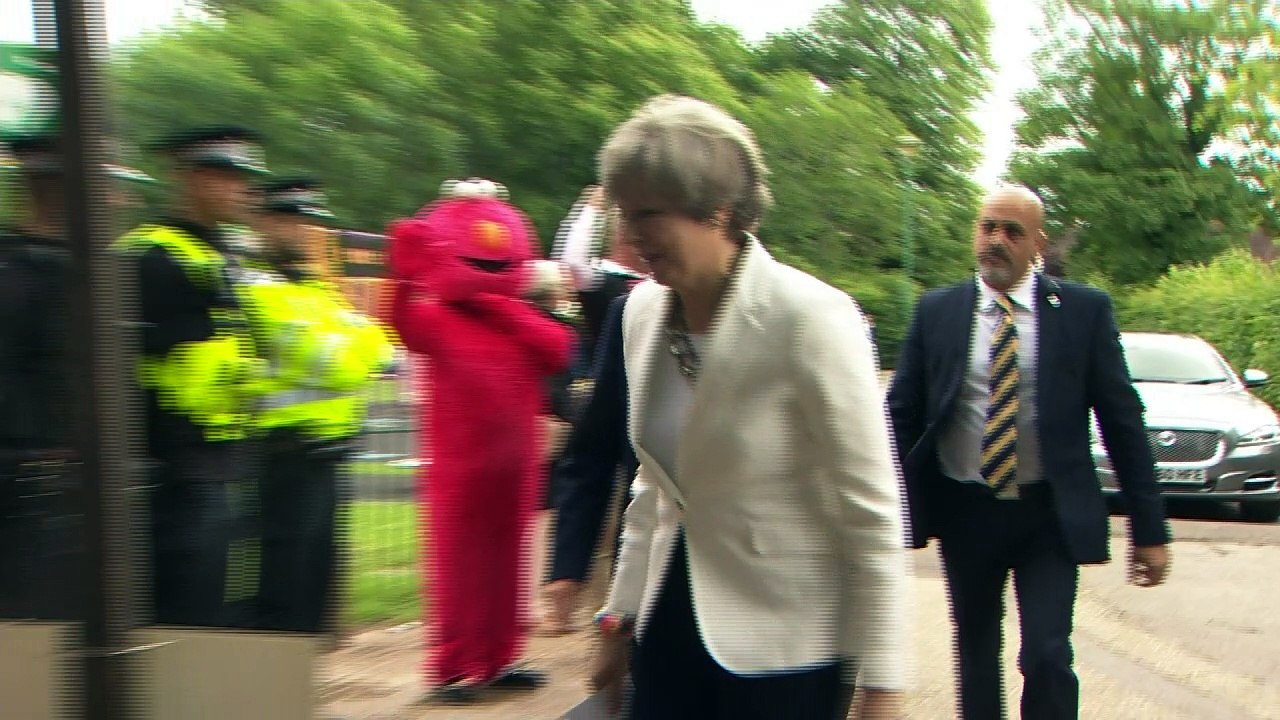 GE2017: Theresa May casts vote in Maidenhead