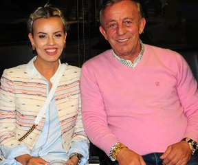 Ali Ağaoğlu, Kolunda 1 Milyon 300 Bin TL'lik Altın Bilezikle Geziyor