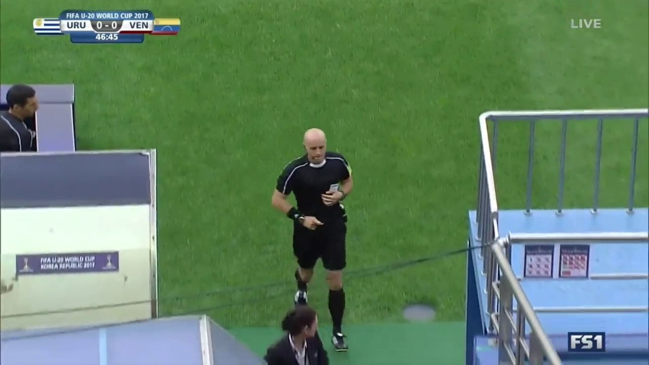 Szymon Marciniak gives penalty after watching video referee (VAR) HD - Uruguay vs Venezuela - 07.06.2017 (Full Replay)