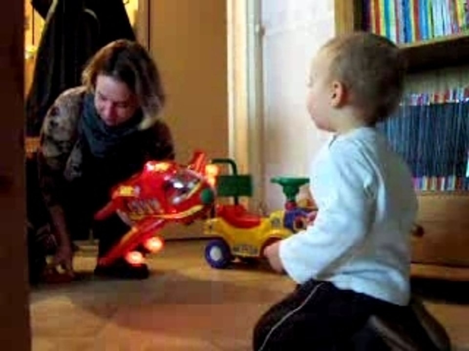 Lucas et l'avion Babar (2)