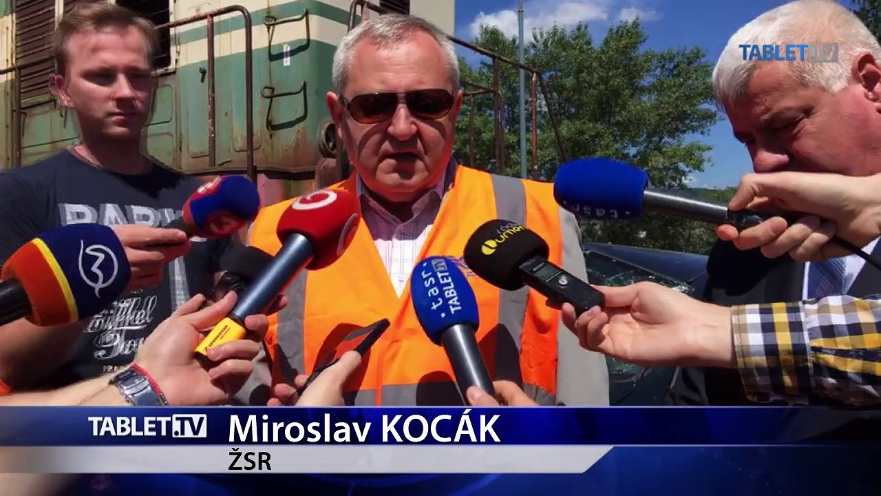 ZÁZNAM: Simulácia zrážky vlaku s automobilom