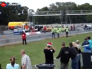 Kamyonet Yarışa Hızlı Başlayınca Kaybetti