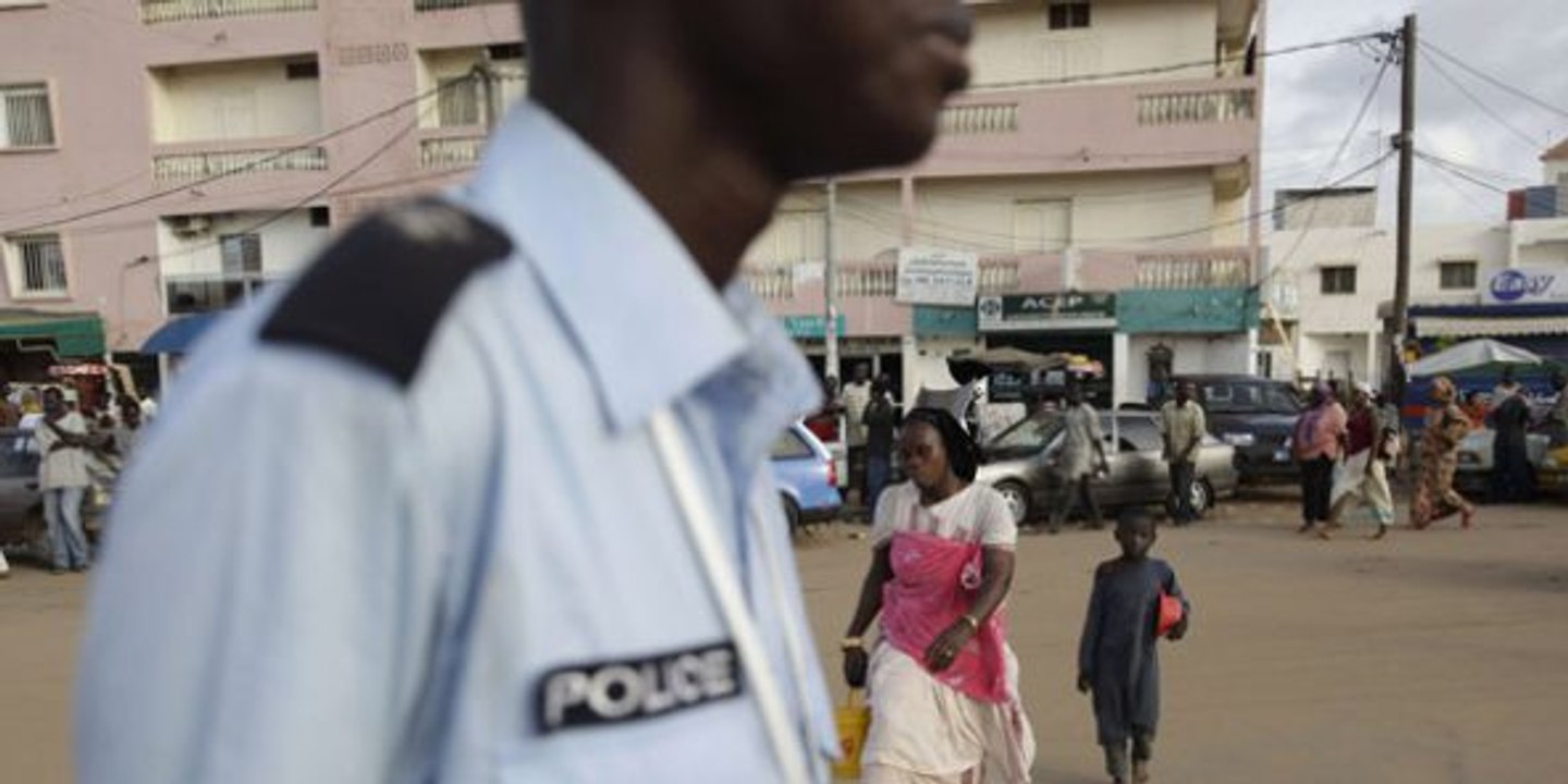 Agent de Police "amoul yakaar"