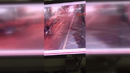 Ingiliz Polisinin Saldırganları Vurduğu Anın Görüntüsü Ortaya Çıktı