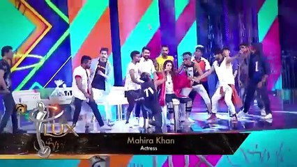 Mahira khan performance(Lux style award 2017)