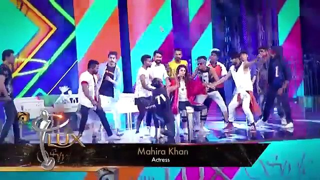 Mahira khan performance(Lux style award 2017)
