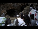 Killer Rabbit Scene - Monty Python Sacré Graal