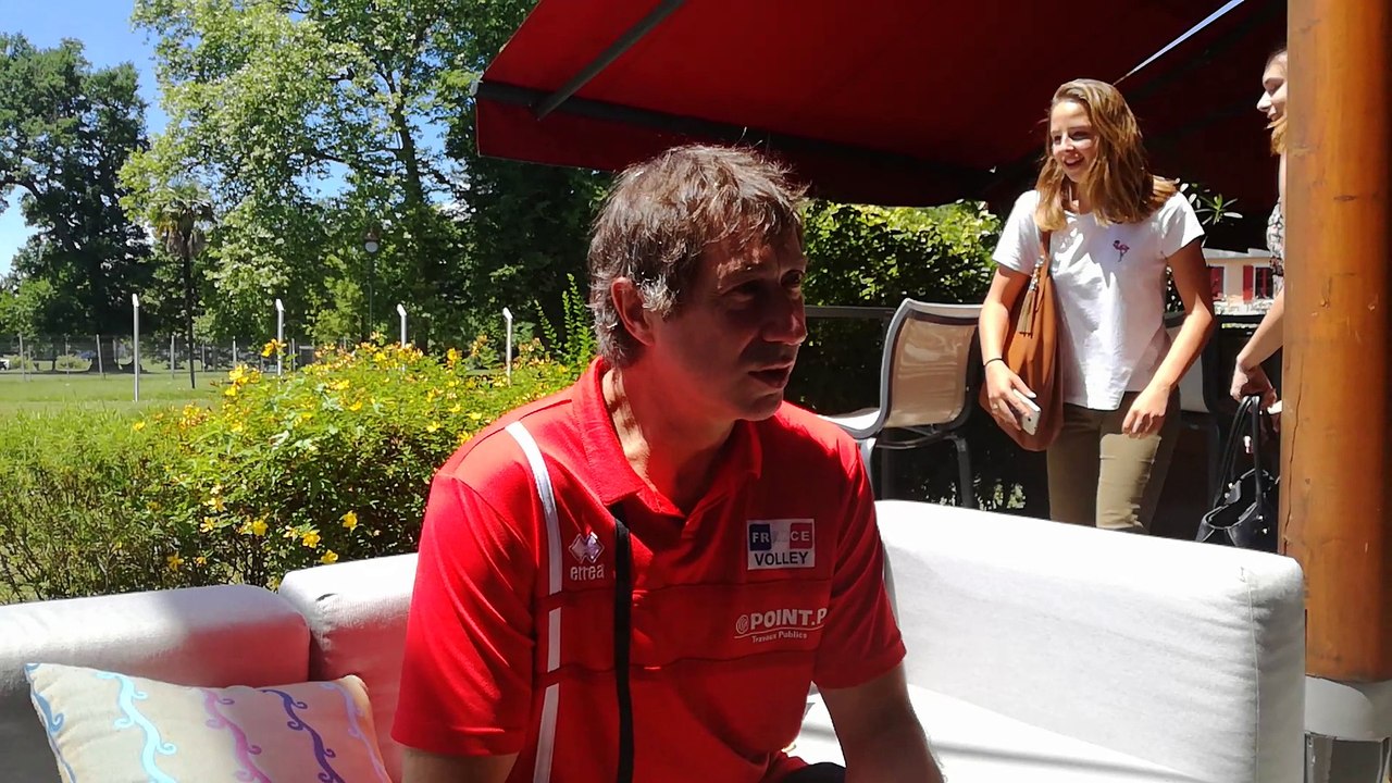 Les Bleus à Pau pour la Ligue mondiale de volley-ball : interview de Laurent Tillie