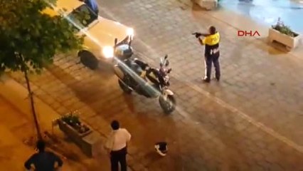 Zonguldak 'Dur' Ihtarına Uymayan Sürücüye Polis Silah Çekti