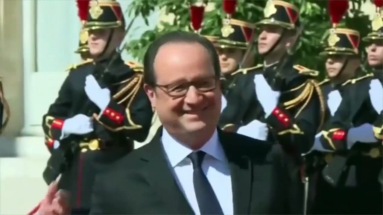 Mélenchon : flopée d'insultes contre Hollande