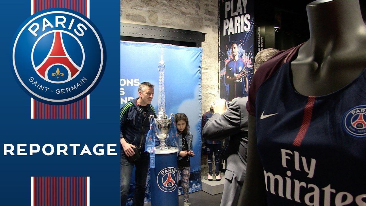 Le maillot et la Coupe présentés à Bercy
