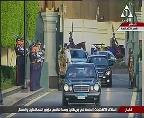 السيسى يستعرض حرس الشرف بحضور ملك البحرين بعد وصوله القاهرة