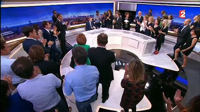 Les journalistes de la rédaction de France 2 débarquent dans le dernier 20h de Pujadas