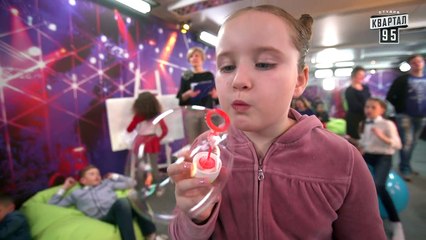 Надпись 'Животных не кормить' работники зоопарка соблюдают безупречно - Рассмеши Комика Дети