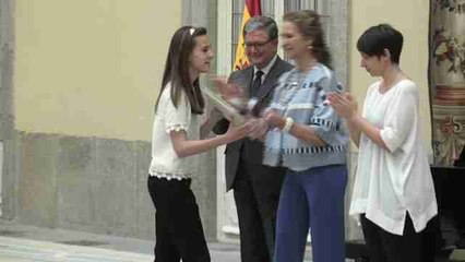 Doña Elena entrega los premios de pintura de Patrimonio Nacional