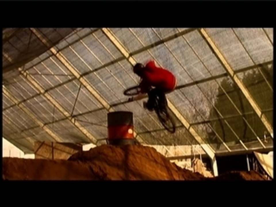 EVERMORE - VTT Slopestyle Dirt au Payerne Dirt Park