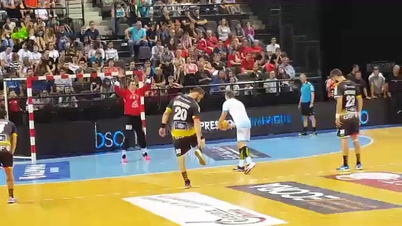Hand | Penalty réussi par Matthieu Drouhin (Saran) contre Chambéry