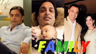 Shoaib Akhtar with Family | See the Family of Fastest Bowler in Cricket History | TrendsPK