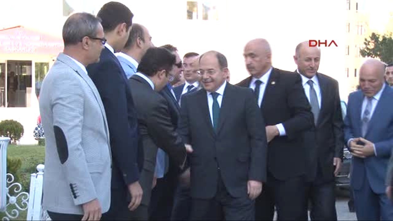 Erzurum Bakan Akdağ Bir Gecede Iki Iftara Katıldı