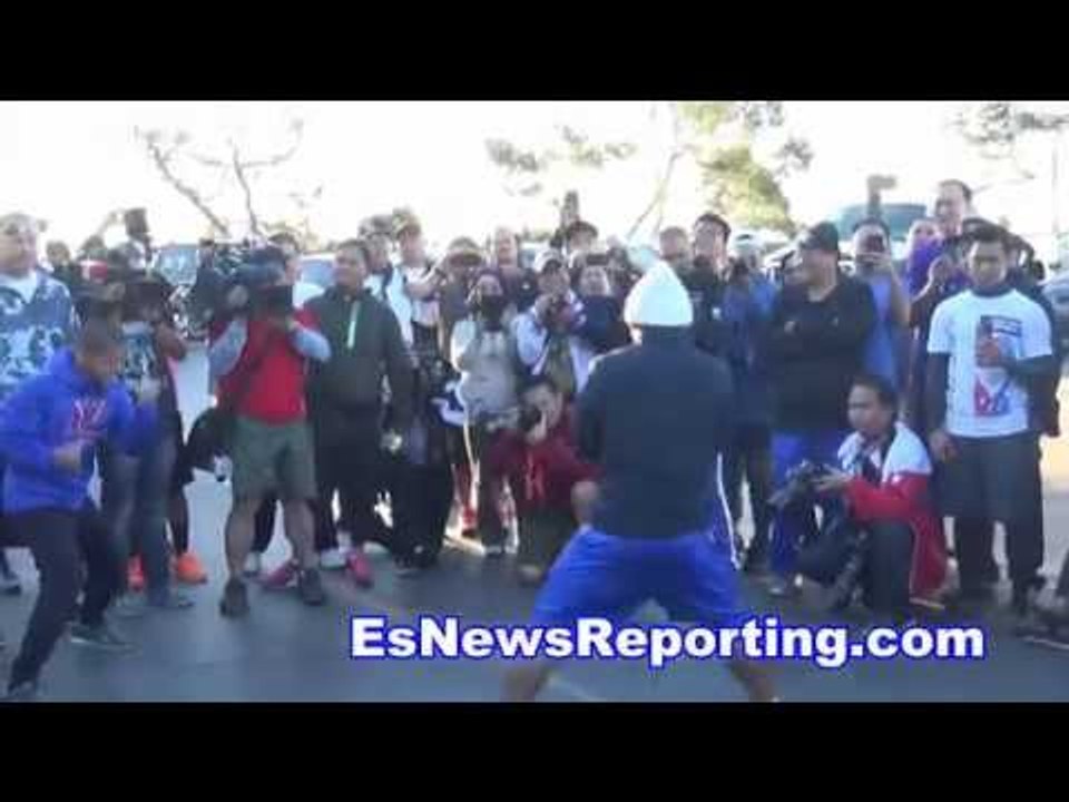 manny pacquiao vs floyd mayweather manny getting use to the way floyd moves in ring - EsNews