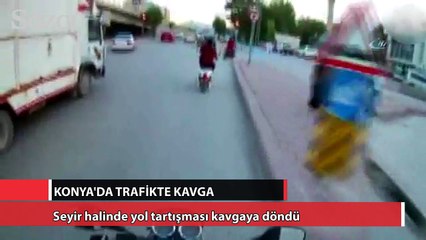 Seyir halinde yol tartışması kavgaya döndü