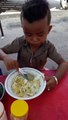 Chhaiya s'friend eating Cambwerwerodian noodle, funny kids 2016