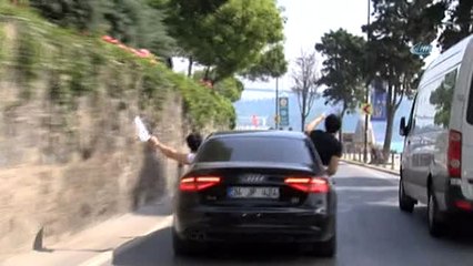 Lise Öğrencilerin Canlarını Hiçe Sayarak Yaptığı Mezuniyet Kutlaması Kamerada