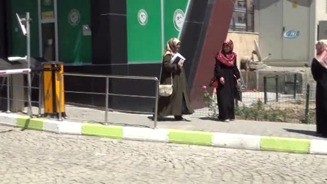 28 Şubat Mağduru Anne, Kızıyla Aynı Dönem Mezun Oldu