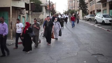 Ramazan Ayının Ikinci Cuma Namazı Için Kalendiye'den Geçişler