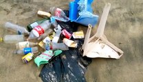 Les emballages et déchets plastiques sont une vraie calamité pour l'océan que j'aime appeler notre 'mère nourricière'