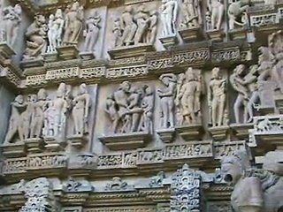 Khajuraho-Wonder of Kama Statue