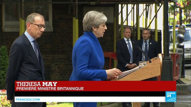 Theresa May annonce la formation d'un nouveau gouvernement qui mènera à bien le Brexit