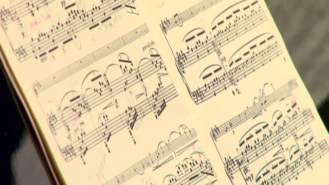 Respighi : Sonate pour violon et piano en si mineur Andante espressivo par Gabriel et Dania Tchalik