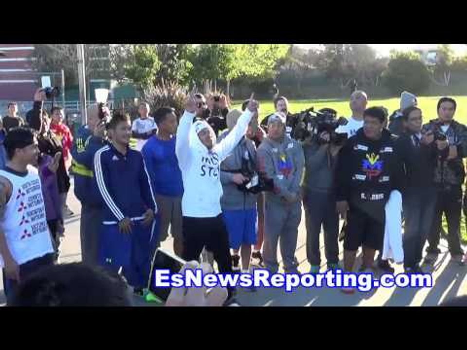 Mayweather vs Pacquiao Manny In Camp Looking Explosive EsNews
