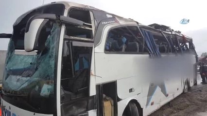 49 Kişinin Yaralandığı Kaza Yapan Otobüs Kaldırıldı