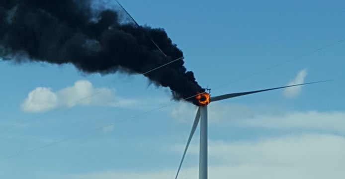 Giant Wind Turbine Goes Up in Flames in Texas