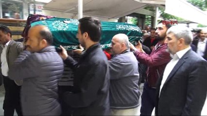 Minik Elif Toprağa Verildi