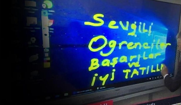 Binali Yıldırım'ın yazı ile imtihanı devam ediyor... '10 dakikadır canlı yayında'