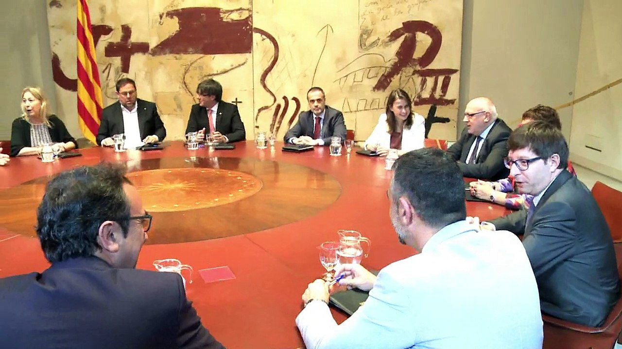 Presidente de Cataluña anuncia referéndum de independencia