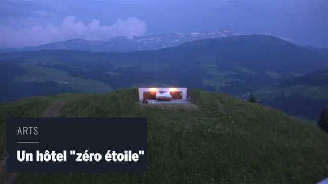 Des artistes proposent une « chambre d’hôtel » sans mur ni plafond au prix d’une chambre de palace