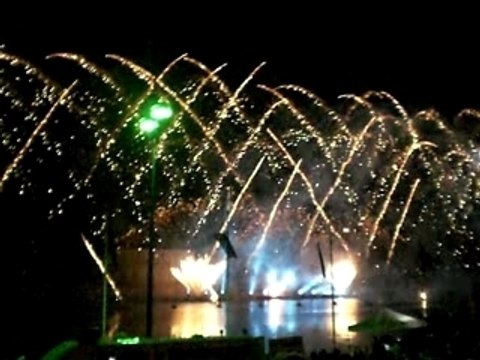 Feu dartifice : les 100 ans du Stade Toulousain