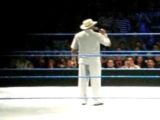 arrivée Howard Finkel et Jesse & Festus vs Due