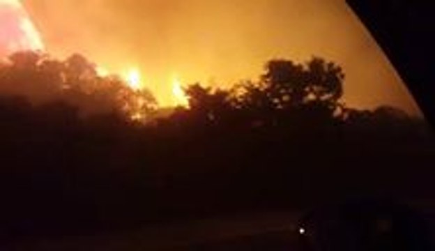 Harrowing Drive Through Knysna Wildfire as Residents Evacuate