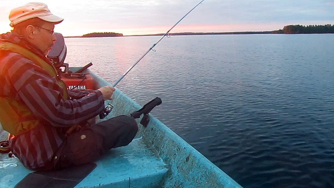 Veneessä illalla 2016