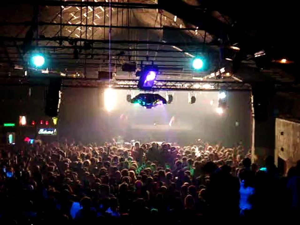 ClubbingHouse.com : Boys Noize @ 4Sans (Bordeaux - 13.10.07)