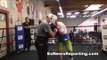 Boxer vs Brawler Sparring - Eddie Alicea Pure Boxer (gray) vs Maniako Brawler (white) EsNews